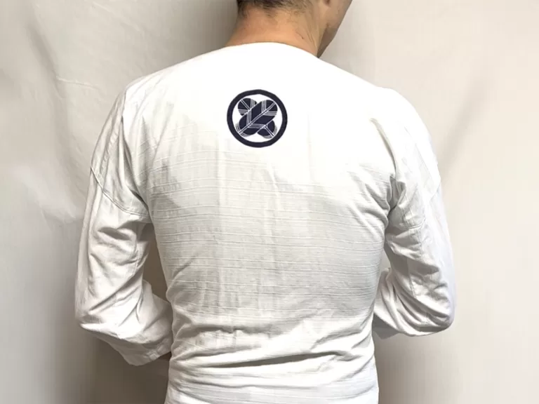 湘南平塚で一年中お祭り用品販売　祭用品専門店　そめきん　鯉口に家紋