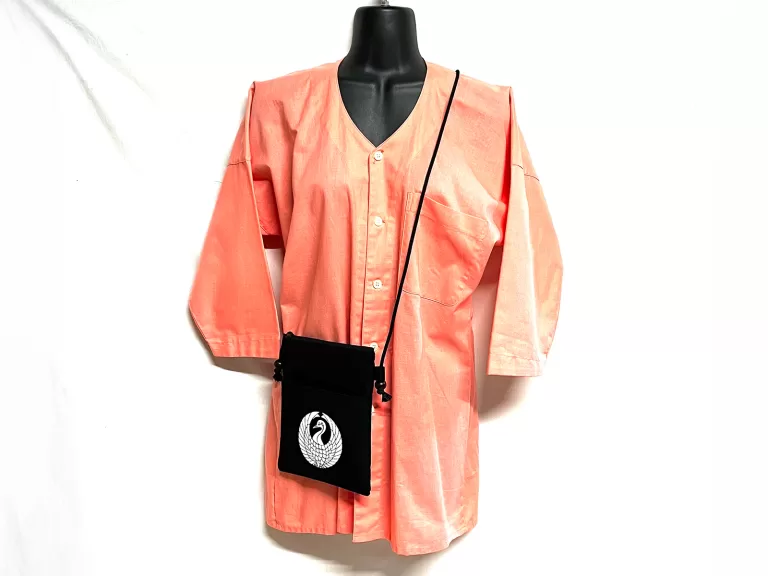 湘南平塚で一年中お祭り用品販売　祭用品専門店　そめきん　ポシェットに家紋